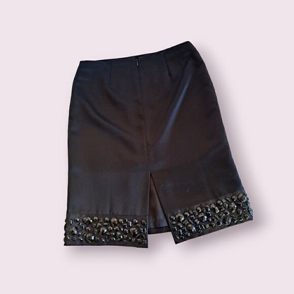 🖤Sexy Elegant WHBM Satin pencil skirt jeweled bottom🖤 - Picture 2 of 4